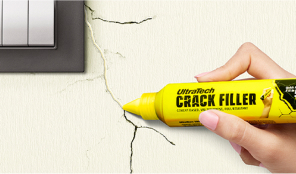 Using UltraTech Crack Filler: Step 3 - Apply solution to fill the crack