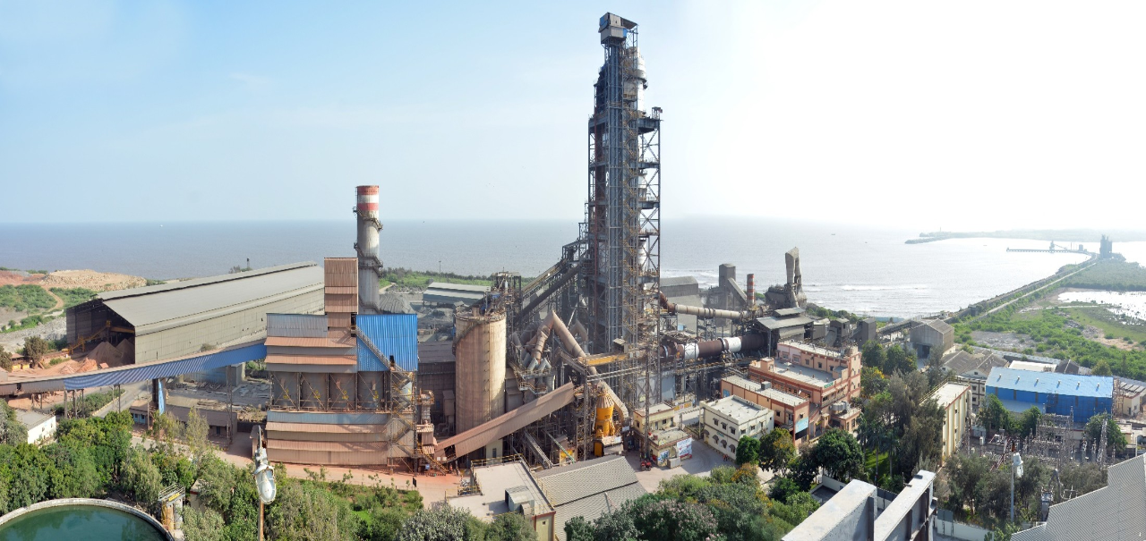 UltraTech surpasses 200 Million Tonnes Per Annum Capacity in India
