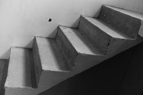 Reinforced Concrete Cantilever Walls