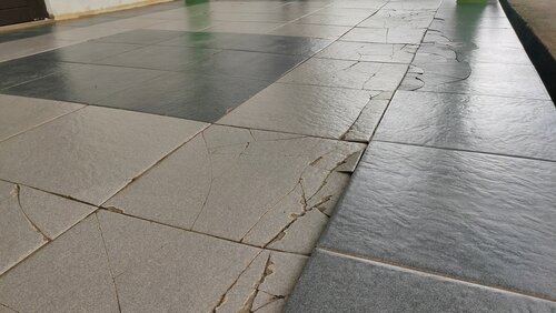Causes Of Cracks In Tiles