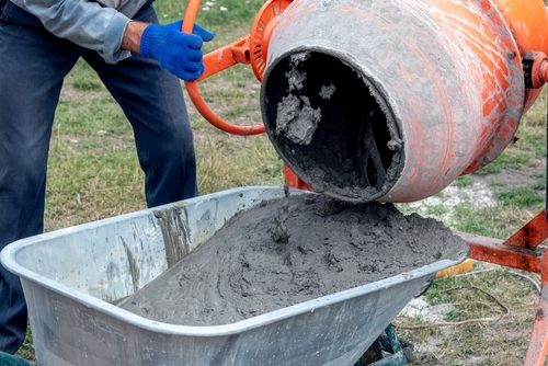 M5 Concrete Mix in Wheelbarrow | UltraTech