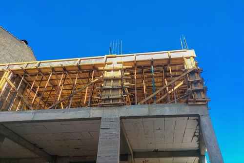 Load Bearing Walls in an Under Construction Site | UltraTech Cement