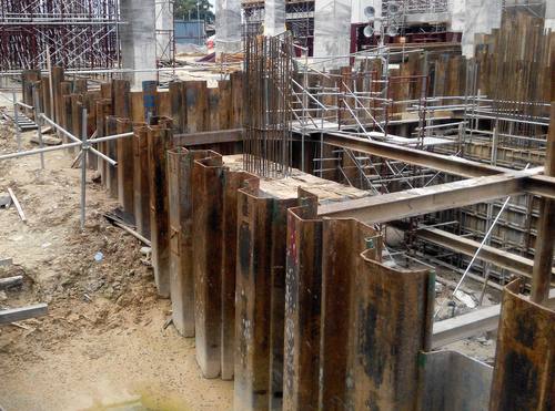 Sheet Pile Retaining Wall Construction | UltraTech