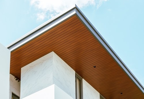 Eaves on a house | UltraTech Cement