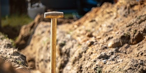 Spade | Ultratech Cement