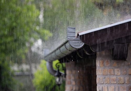 Rain Gutter Installation | UltraTech Cement