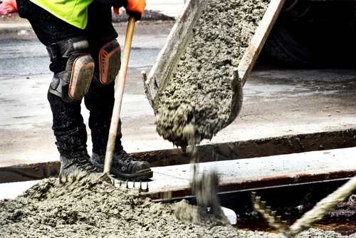 Concrete daalte hue mazdoor