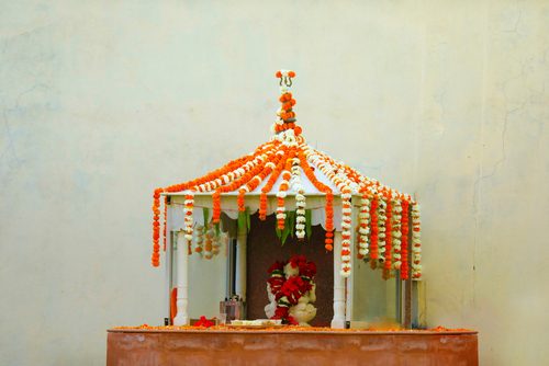 Ghar ke mandir ki sahi disha vastu ke anusar | UltraTech