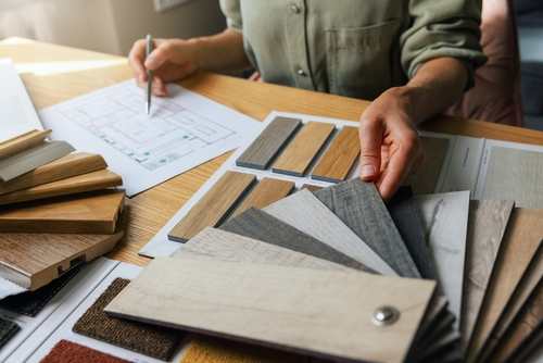 ghar ke interior ke liye flooring aur tiles ka chayan