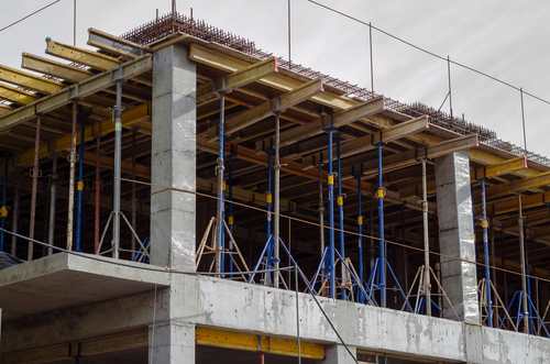 Concrete slab casting ke liye taiyar RCC structure