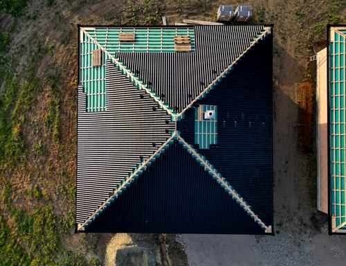 What is Hip Roof Design | UltraTech Cement