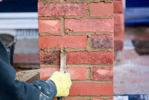 Bricklaying - pointing render on gate post