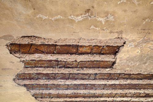 Concrete Spalling on Cracked Structure | UltraTech