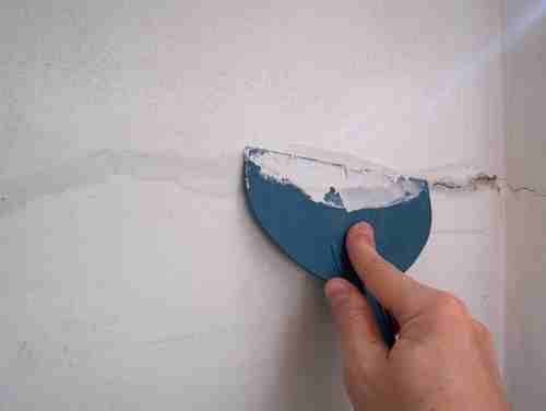 Putty design on wall to fill cracks | UltraTech
